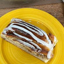 Load image into Gallery viewer, Kanelstang - Cinnamon and custard slice