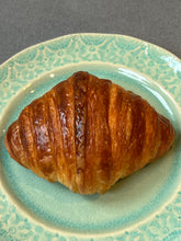 Load image into Gallery viewer, All-Butter Croissant
