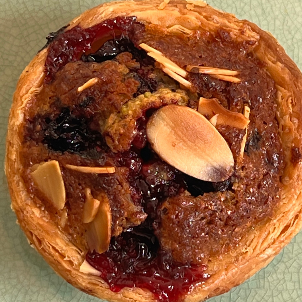 Blackcurrant and Pistachio Tartlet