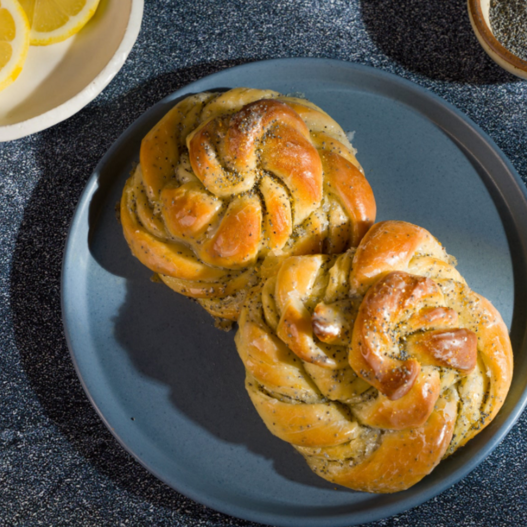 Lemon and Poppyseed Babka Buns